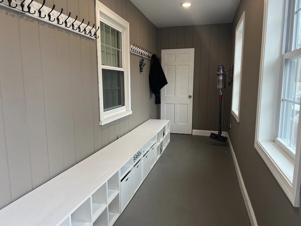 Photo of 17 Meadowbrook Drive