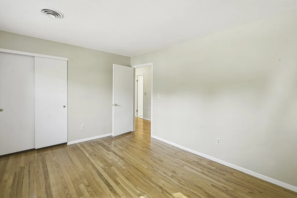 Photo of 57 Wingate Rd