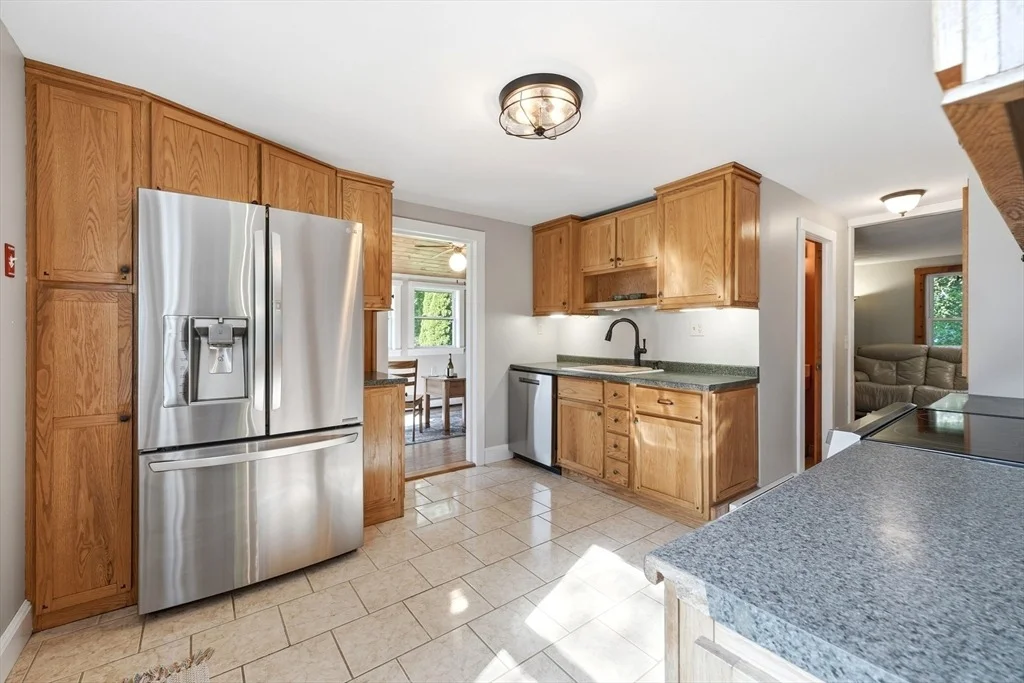 Photo of 2346 Main St