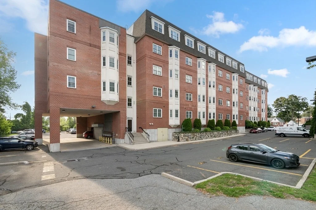 Photo of Unit 310 at 120 Wyllis Ave