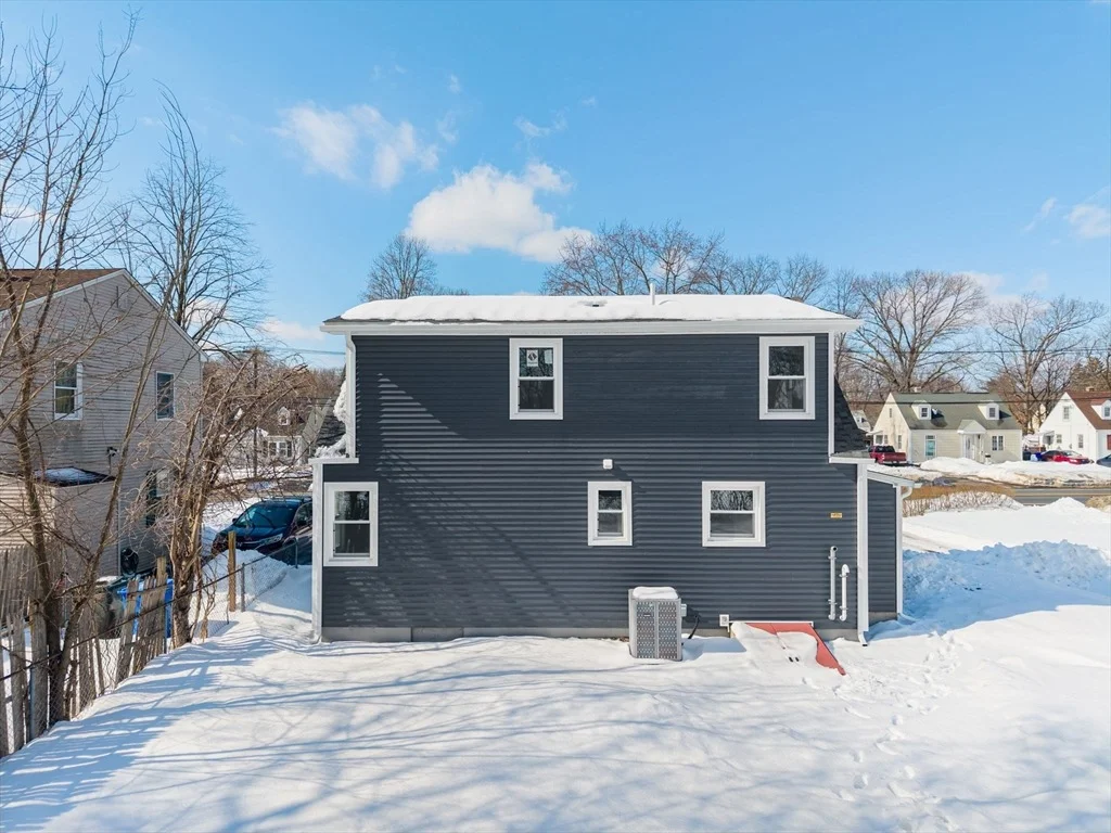 Photo of 297 Breckwood Blvd