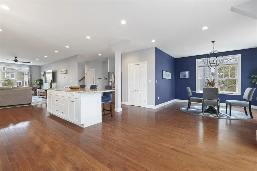Photo of 32 Colonial Rd