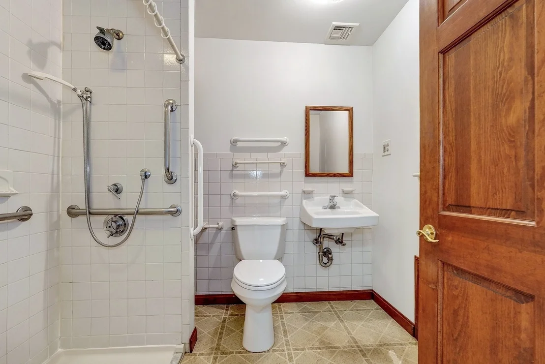 Photo of 83 Beacon Street