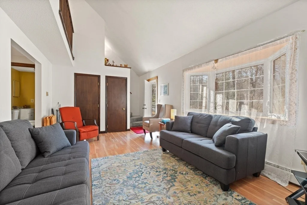 Photo of 73 Deerfield Rd