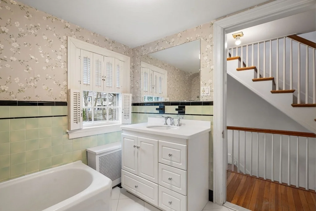 Photo of 43 Winchester Road