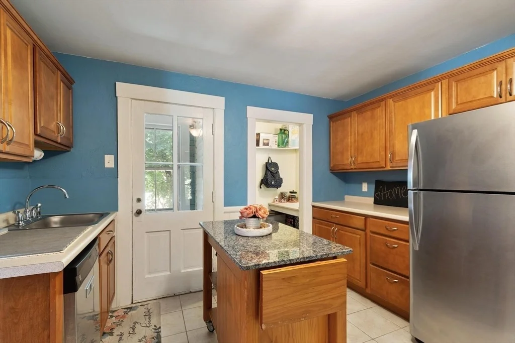 Photo of 24 Bennett Pl