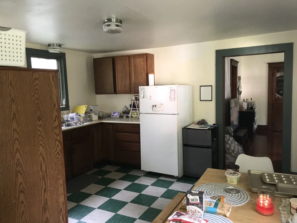 Photo of 48 Railroad St