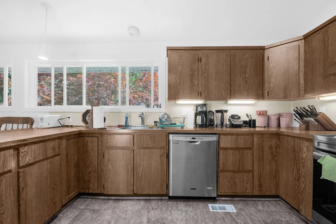 Photo of 80 Winter St