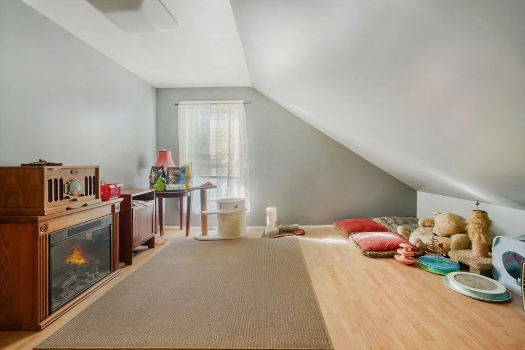 Photo of 107 Danforth
