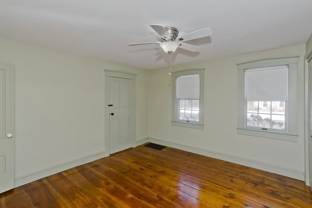 Photo of 172 Main St