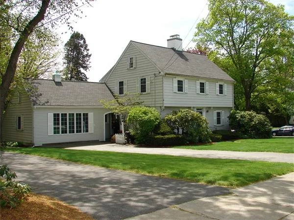 Photo of 555 Andover St
