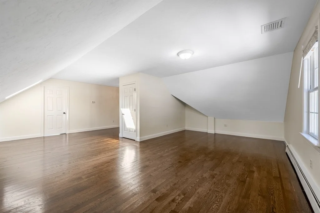 Photo of 25 Collins Rd