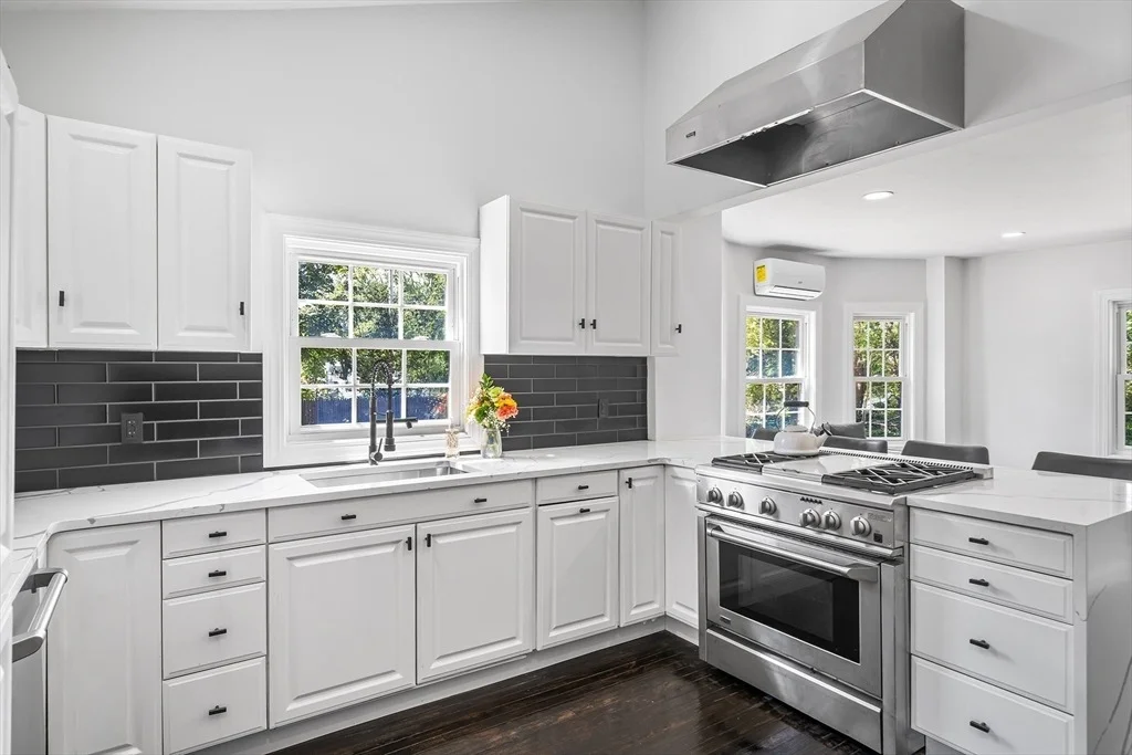 Photo of 87 Baker St