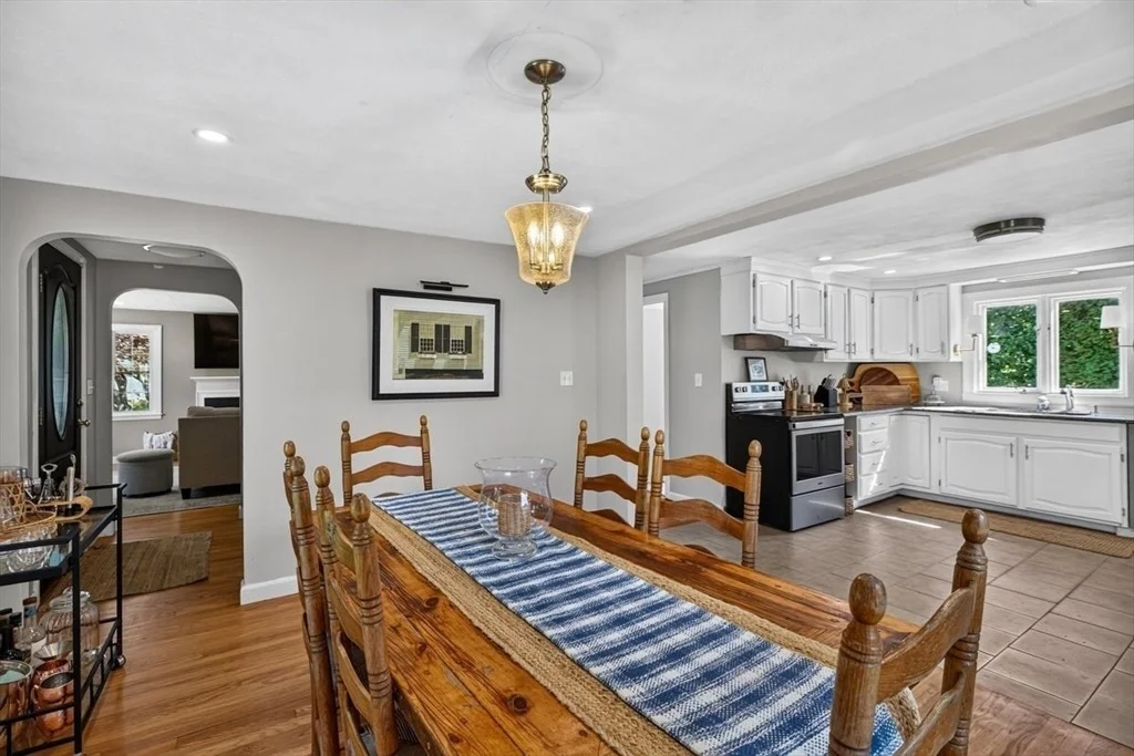 Photo of 20 Westernview Cir