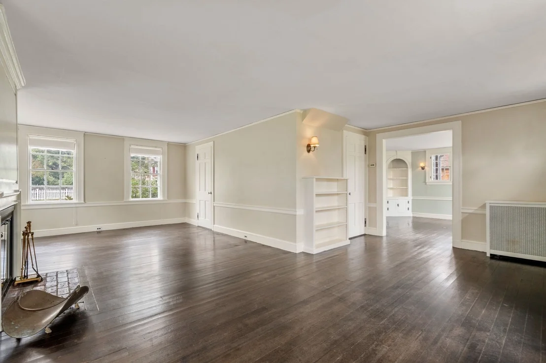 Photo of 60 Wellesley Street