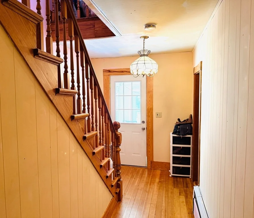 Photo of 27 Warwick Ave