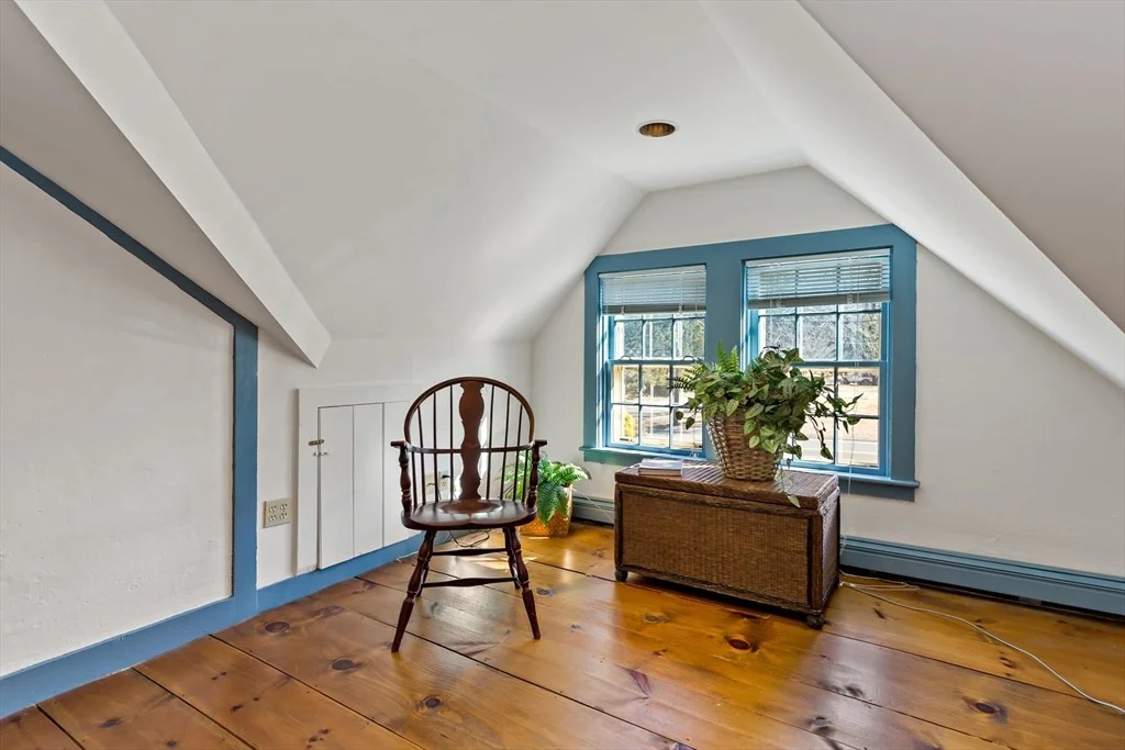 Photo of 303 Phinney's Lane