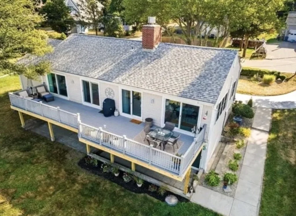 Photo of 22 Riverside Drive