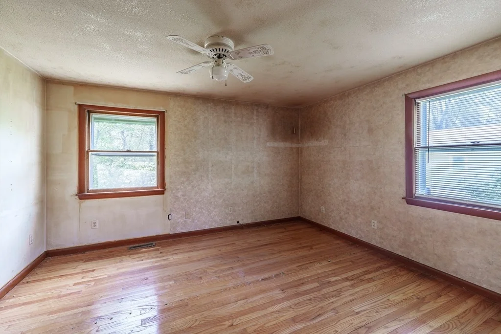 Photo of 183 Brookside Cir