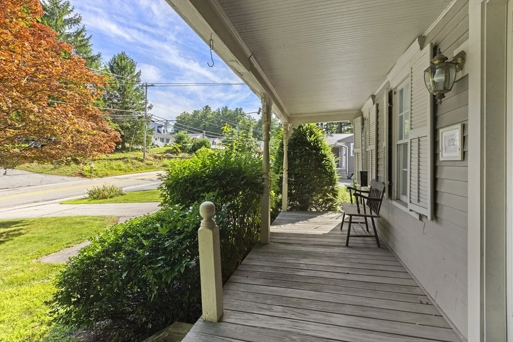 Photo of 156 Main St
