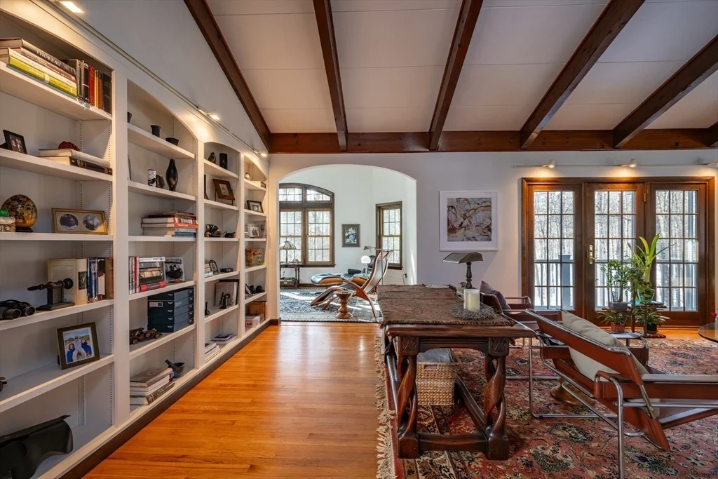 Photo of 206 North Valley Road