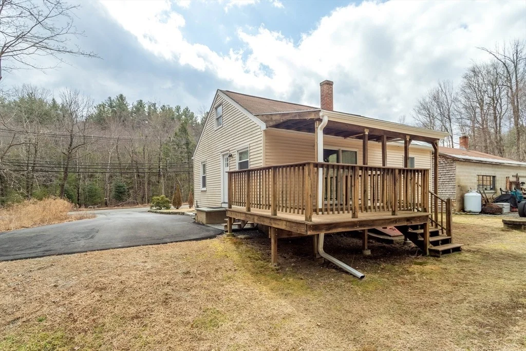 Photo of 142 State Road East