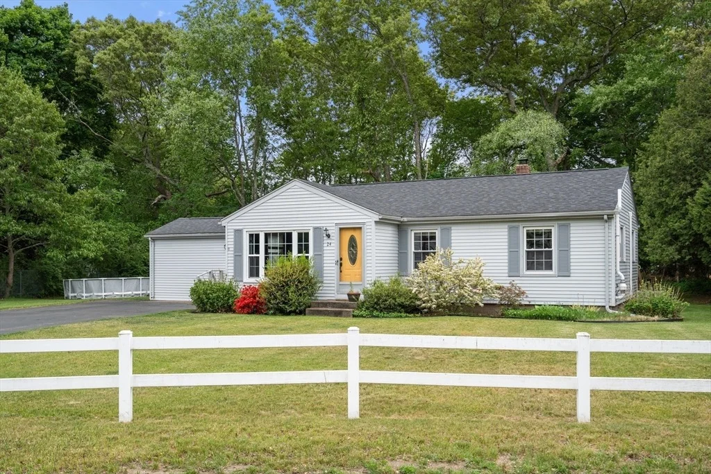 Photo of 24 Barberry Drive