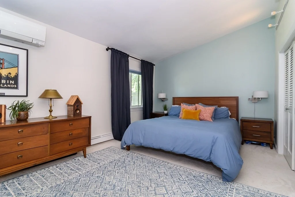 Photo of 48 Beacon St