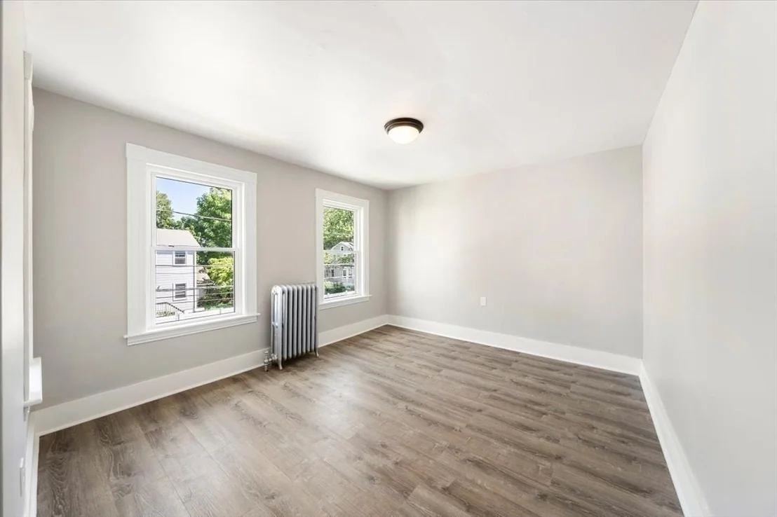 Photo of 92 Alexander St