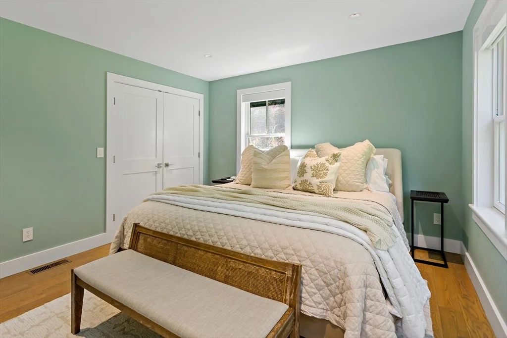 Photo of 564 Cotuit Bay Drive