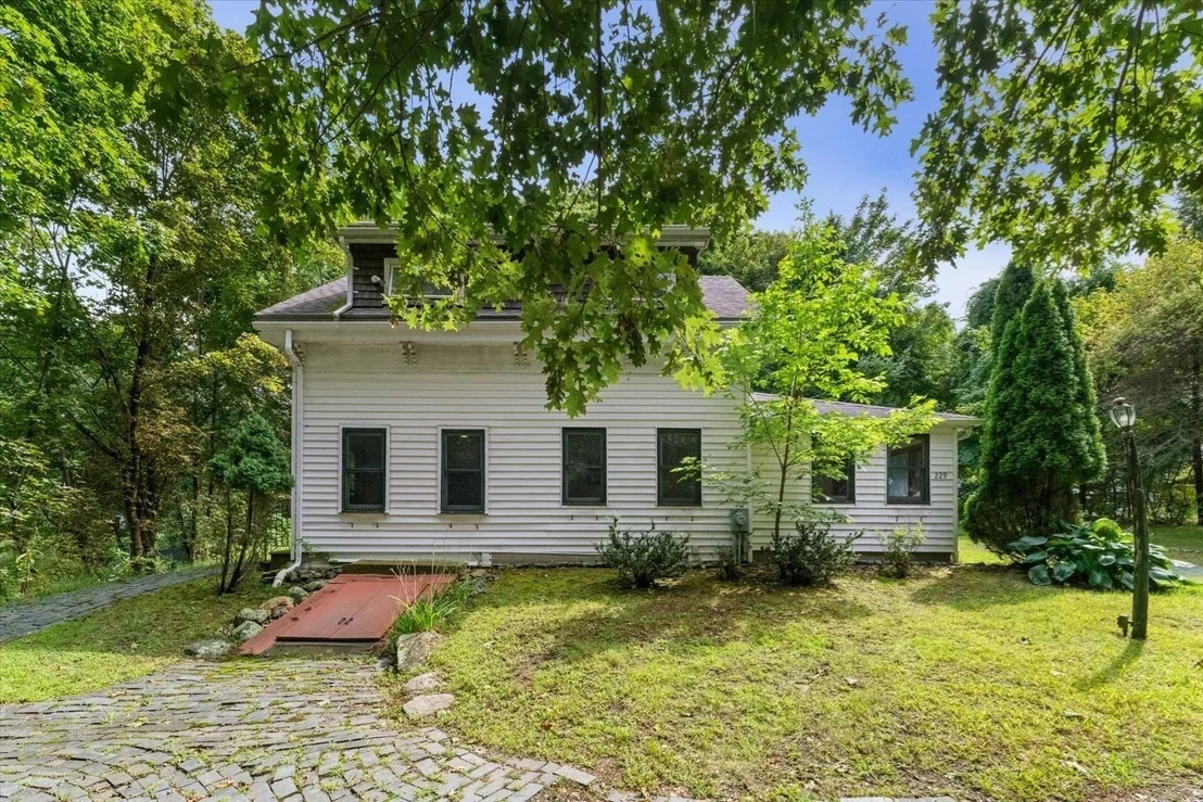 Photo of 229 Bent St