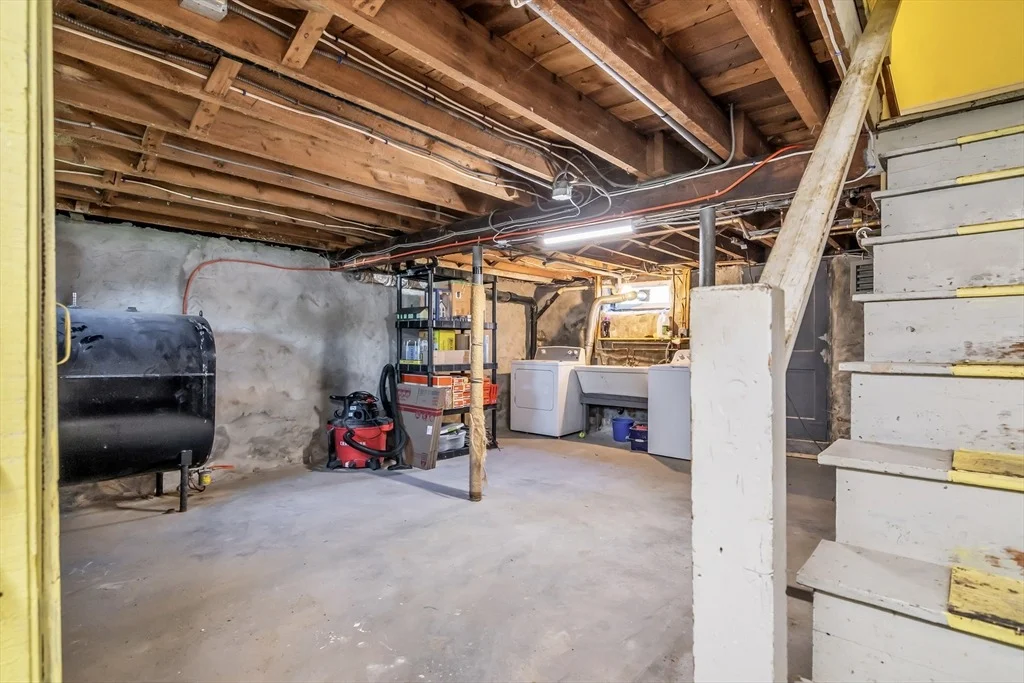 Photo of 370 Main St