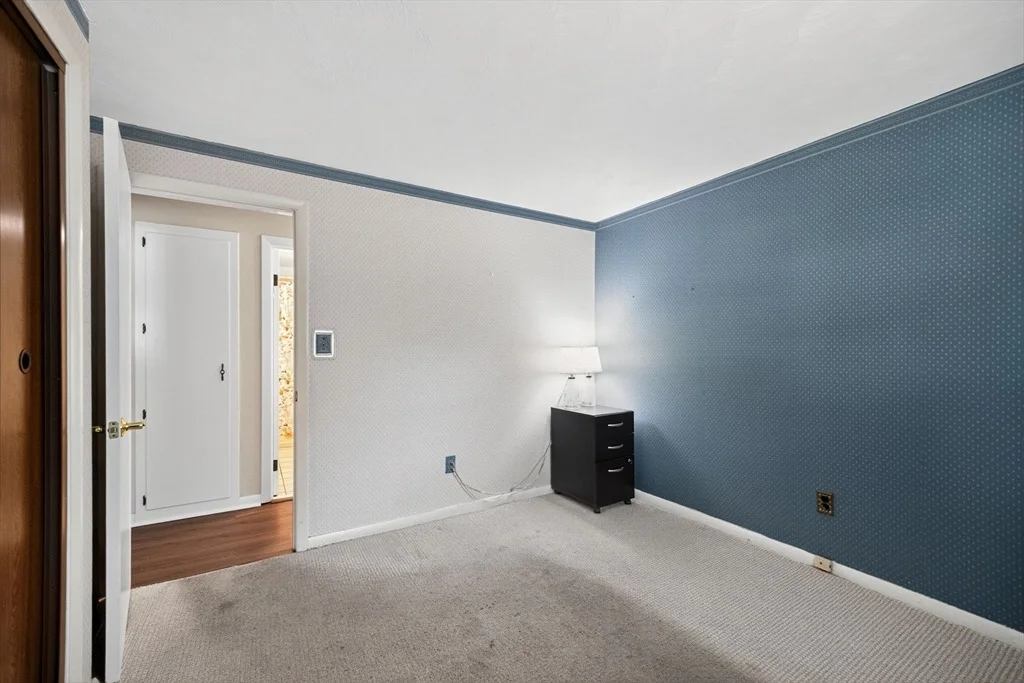 Photo of 22 Ledgewood Dr