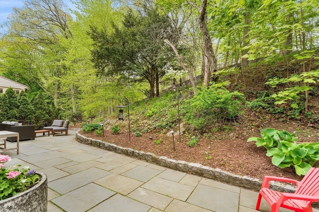 Photo of 11 Crehore Rd