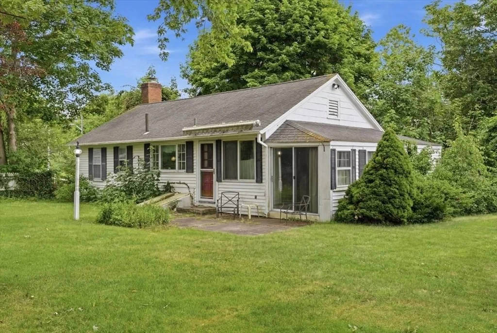Photo of 127 Pine Ave