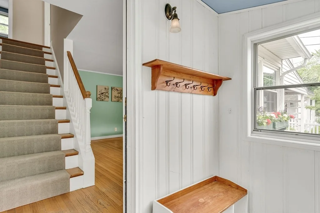 Photo of 7 Oakridge Ave