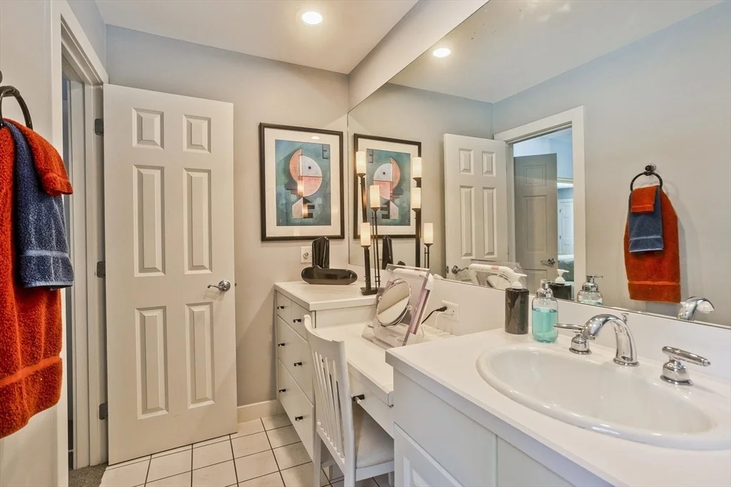 Photo of 183 Loomis Rdg