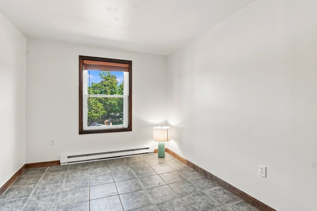 Photo of 65 Paris Avenue