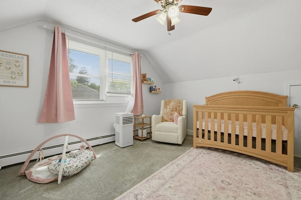 Photo of 134 Hathaway Commons Rd