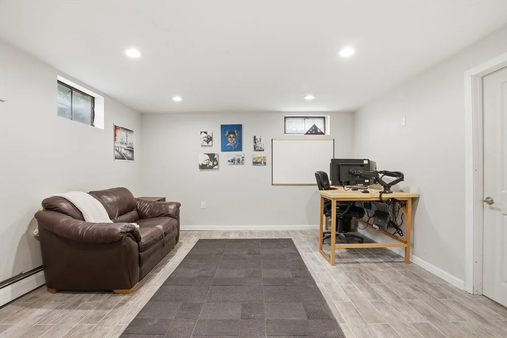 Photo of 31 Chapman Rd