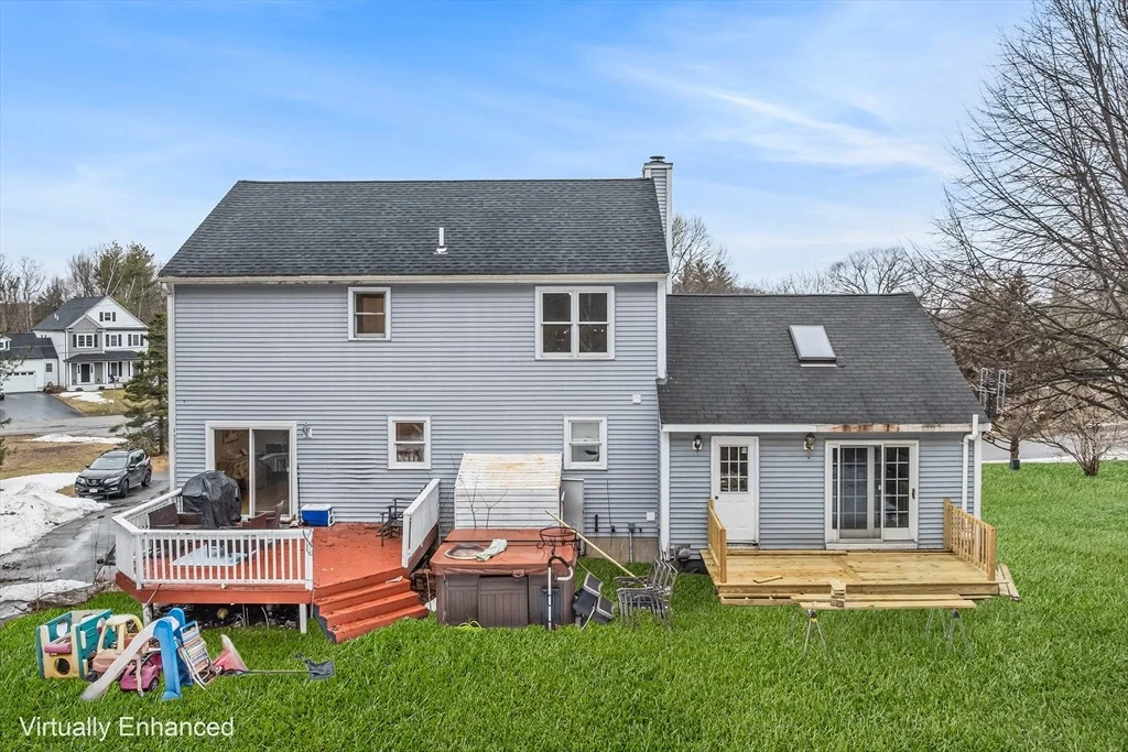 Photo of 4 Hillside Dr