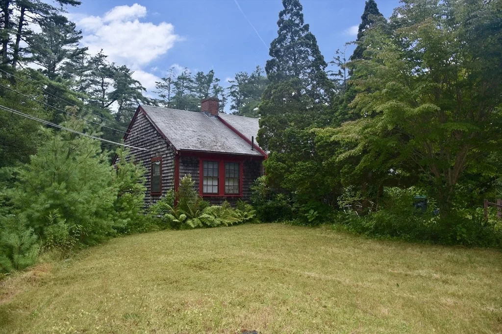 Photo of 1155 Main St