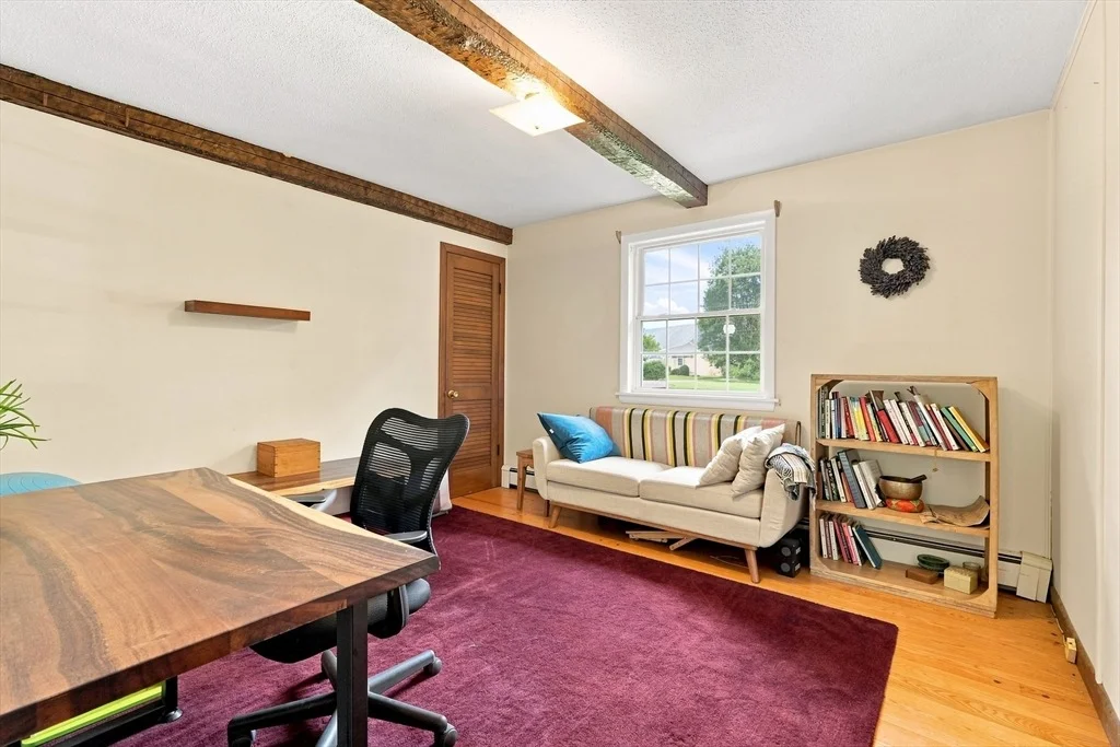 Photo of 261 Bay Road