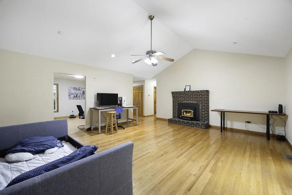 Photo of 7 Margaret Dr
