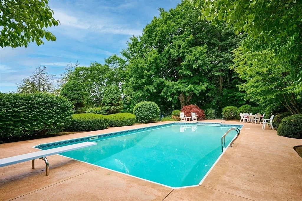 Photo of 120 Hockanum Rd