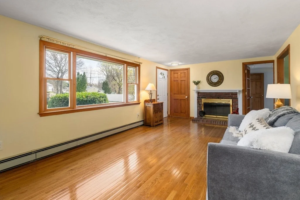 Photo of 15 Martindale Rd
