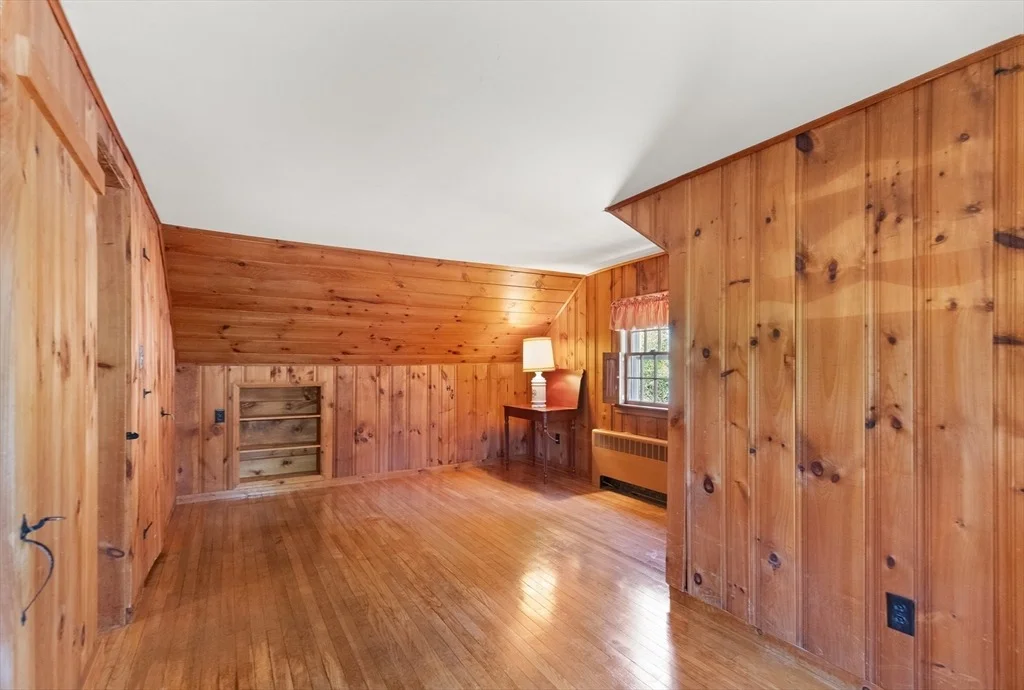 Photo of 11 Hemlock