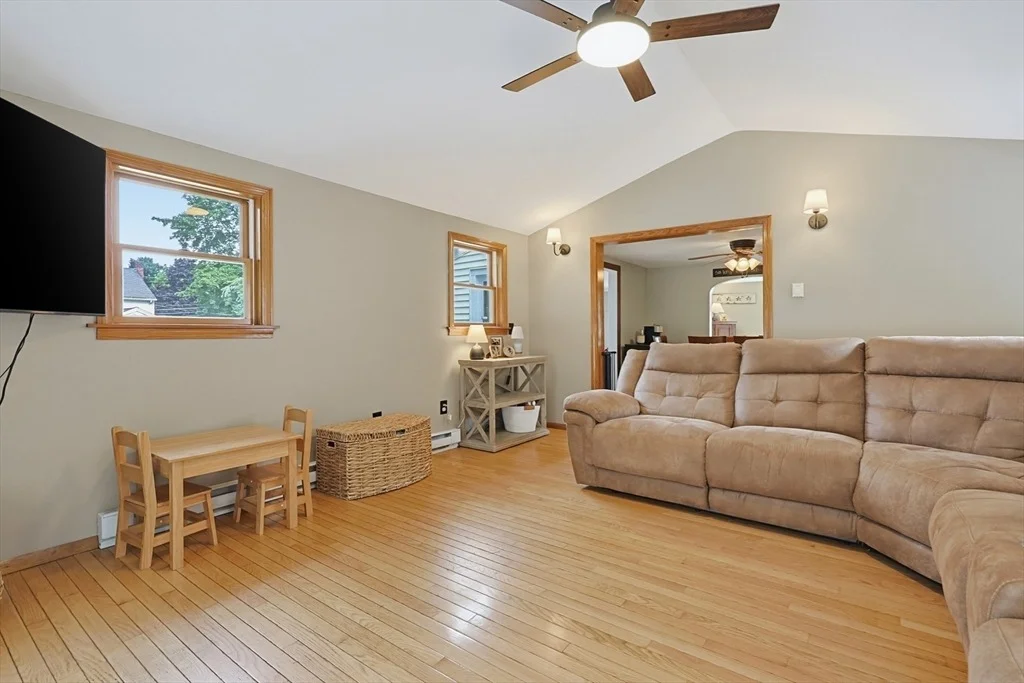 Photo of 4 Loring St