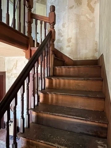 Photo of 107 Riverside Drive