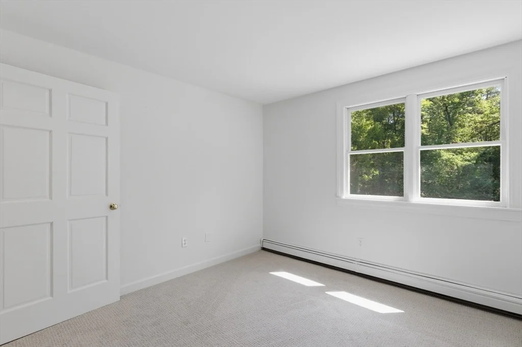 Photo of 27 Greentree Lane